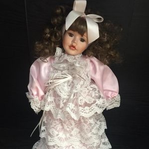 Beautiful Collection DOLL/Ribbon and Laces